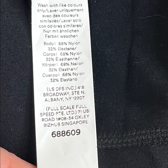 Halara UltraSculpt High Waisted Scrunch Butt Pocket Biker Shorts 7'', size large - Picture 7 of 15